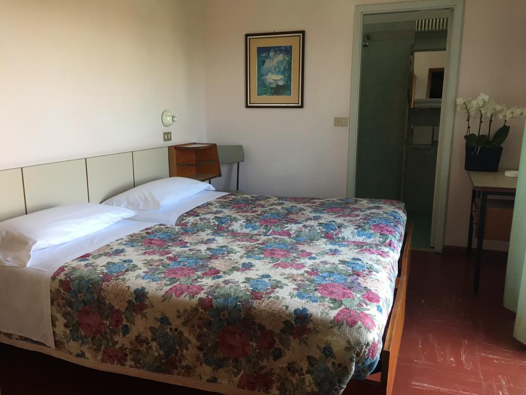 Hotel Miramare Et De La